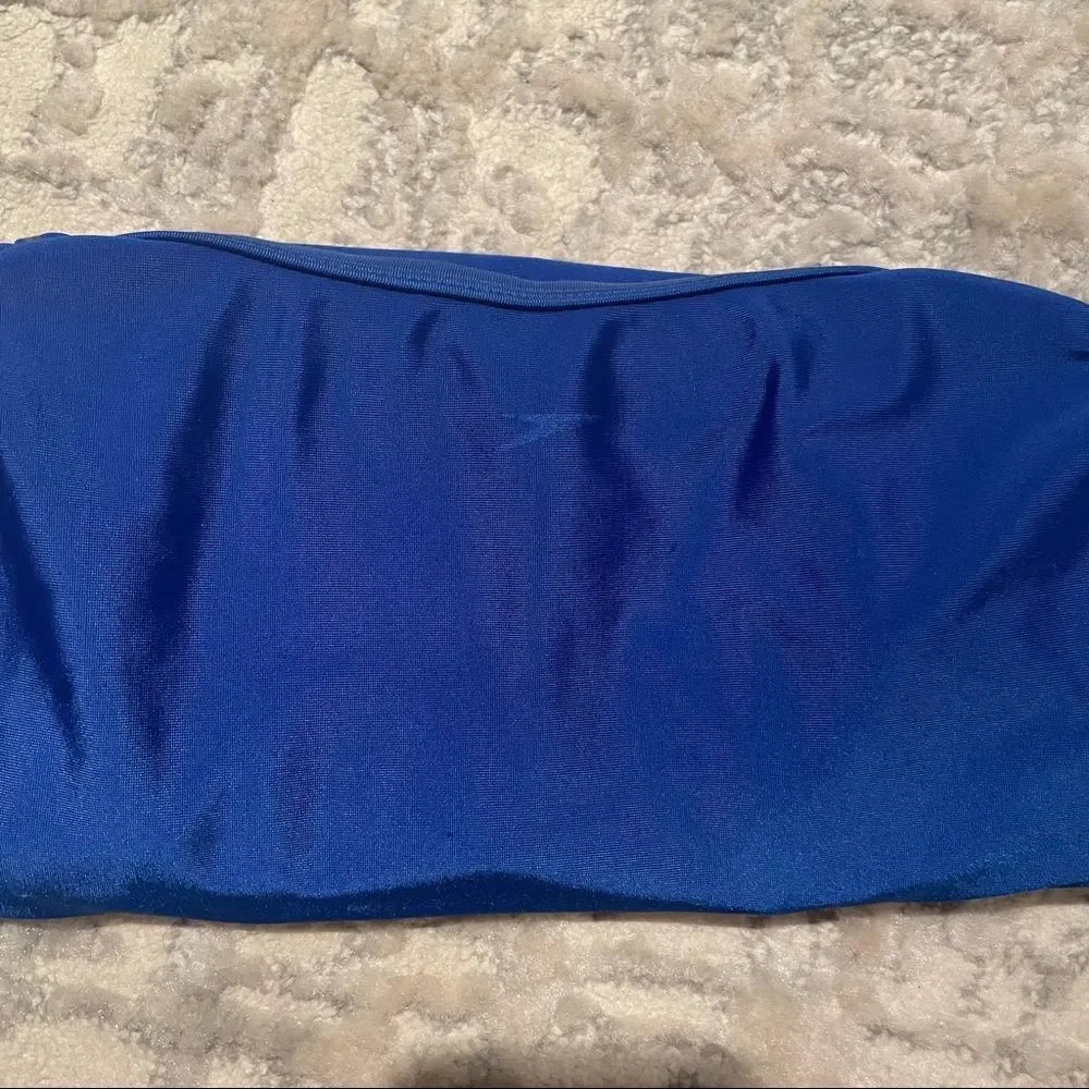 🏷️ 5 for $25 - SPEEDO swimsuit